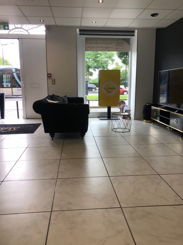 Acheter un bel appartement vue Garonne avec parking et jardin Bordeaux Chartrons