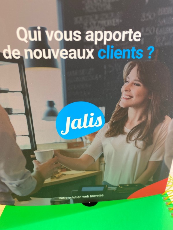 Installer une vidéo de recul sur mon véhicule près de Bordeaux