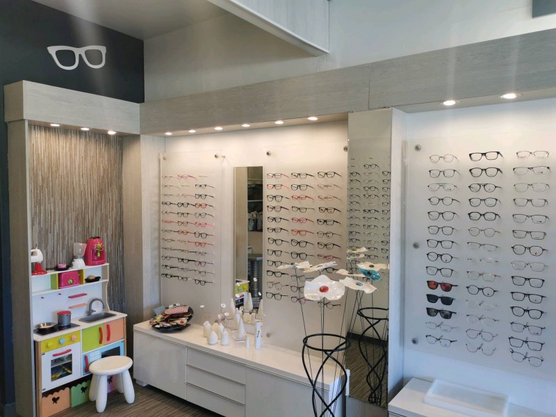 Faut-il utiliser un filtre de lumière bleue pour mes lunettes de vue