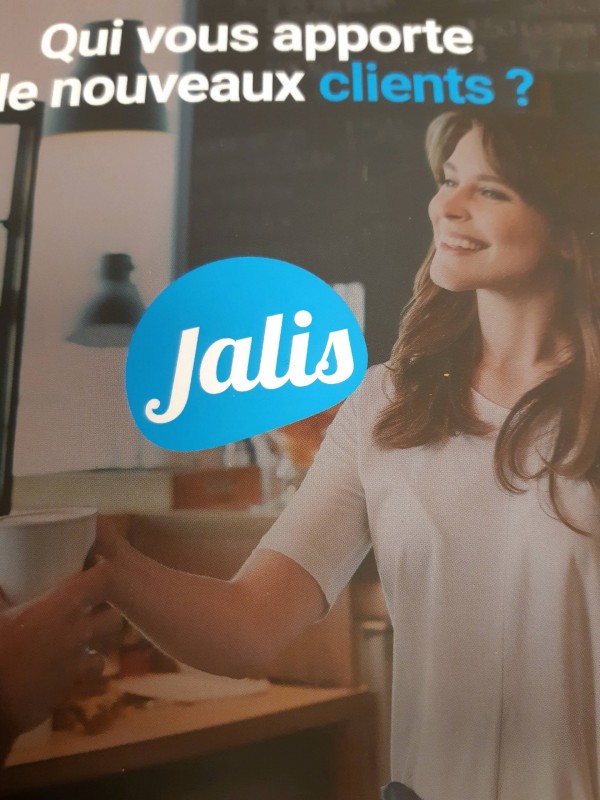 Composition florale de centre de table pour mariage à Andernos les Bains