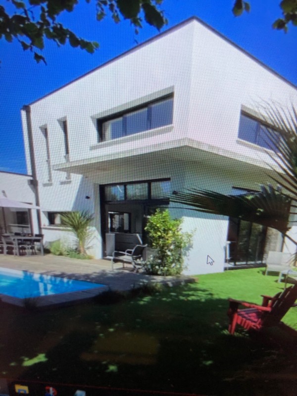 Acheter une belle maison moderne et d’architecte avec jardin et piscine à Bruges