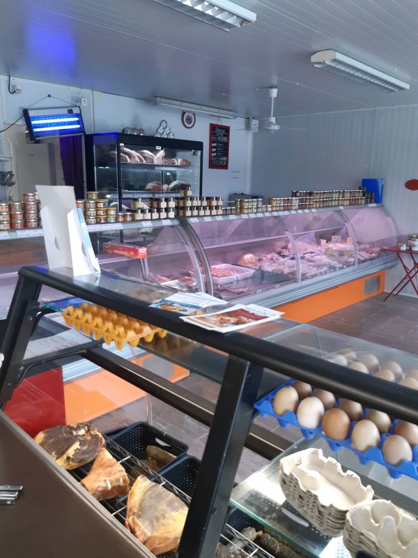 Où trouver une boucherie charcuterie du producteur au consommateur proche de lege cap ferret