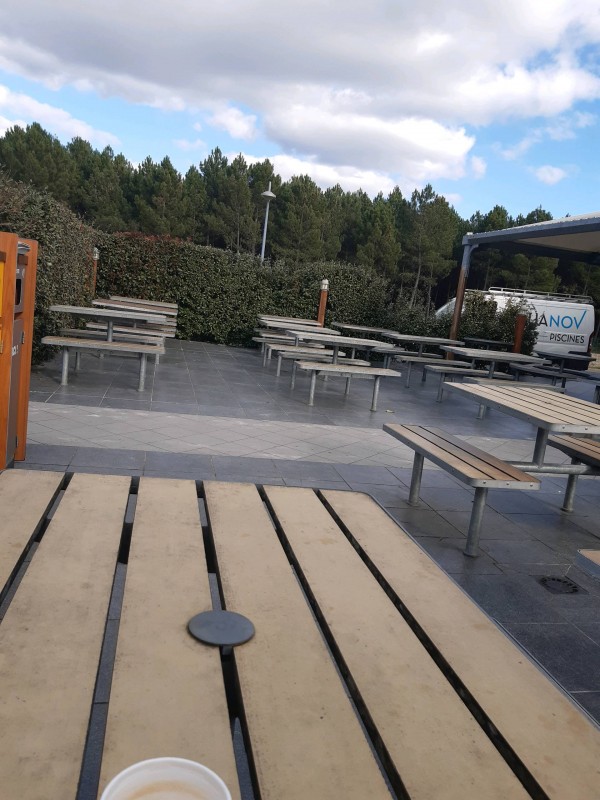 Pose d'une terrasse en bambou à Saint-Jean-d'Illac