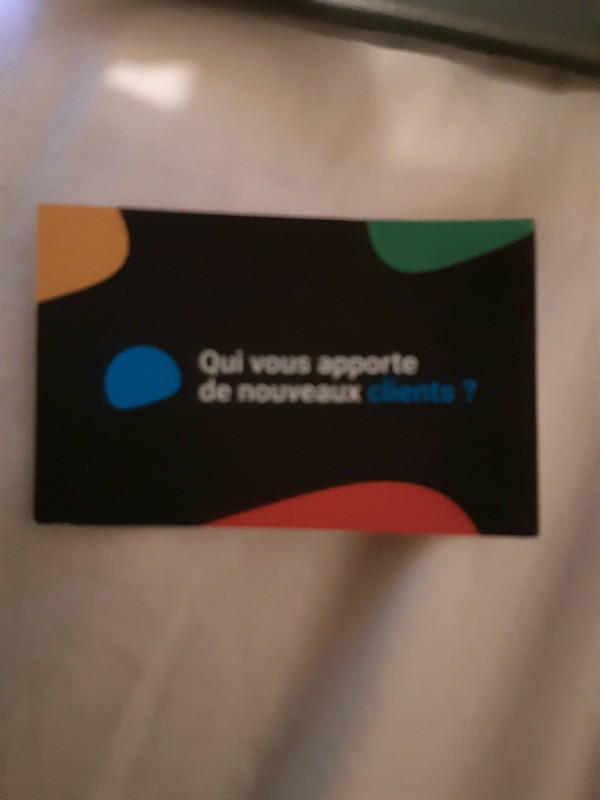 Panier bio avec fruits et légumes de saison à Arès