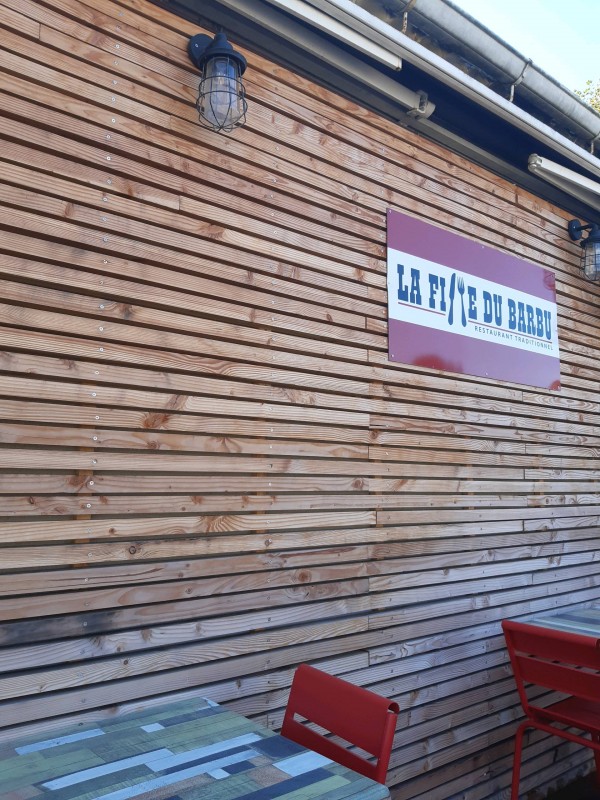 Réservation d'une table pour 10 personnes à proximité d'Andernos-les-Bains sur le Bassin d'Arcachon