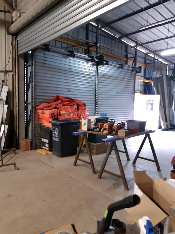 Fabrication de banc sur mesure pour une maison d'architecte à Bordeaux Le Bouscat