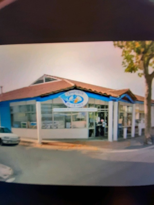 Magasin dans les vêtements de pêche à Andernos-les-Bains